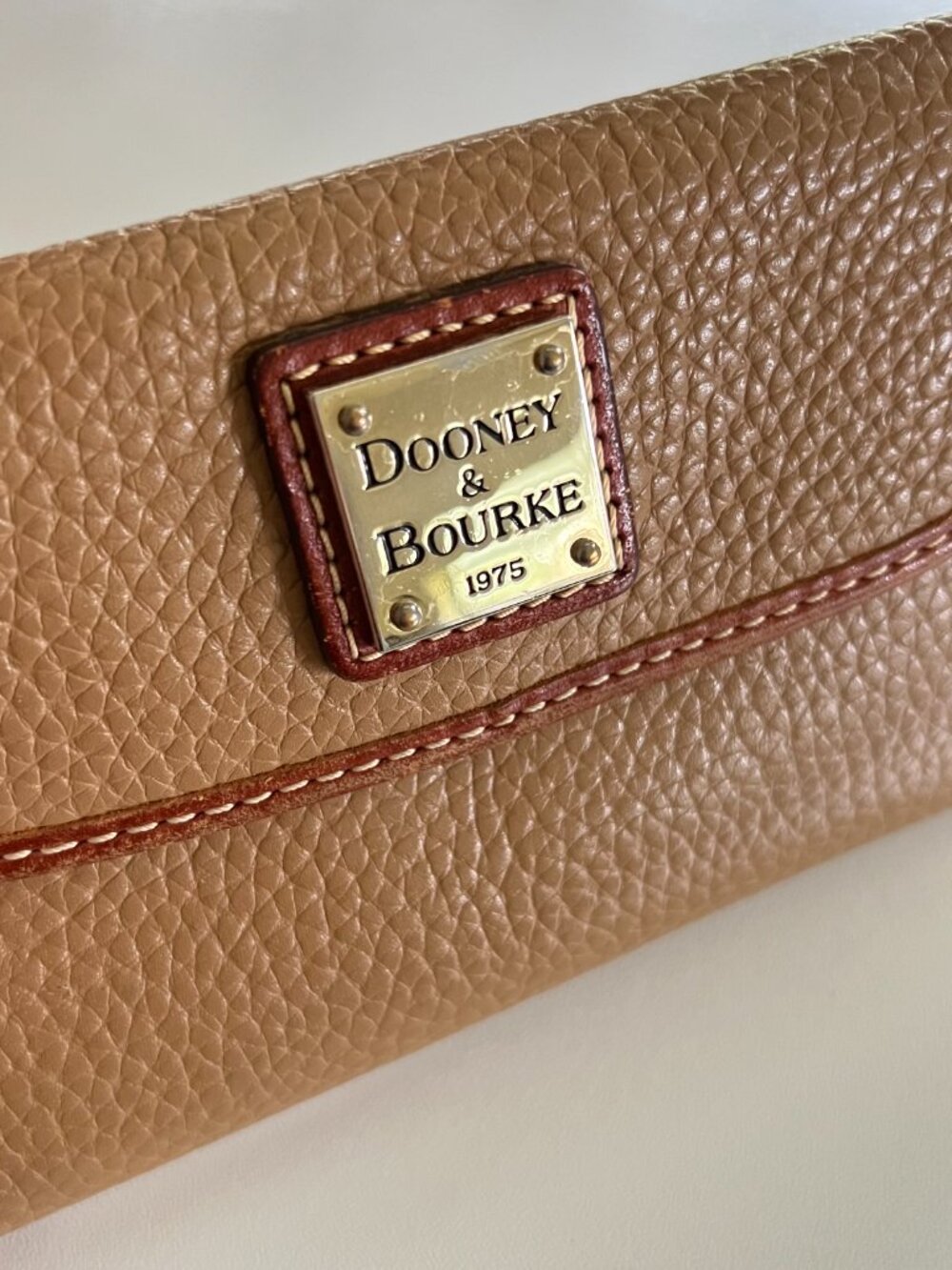 Dooney & Bourke Caramel Pebble Grain Continental Leather Clutch Trifold Wallet